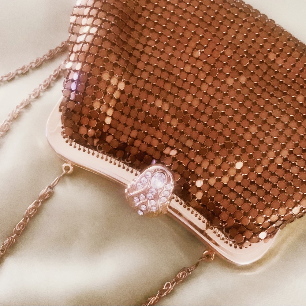 Vintage Goldco gold tone mesh metal evening bag with gold tone chain strap